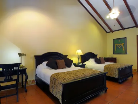 Hotel Plaza Colon - Granada Nicaragua